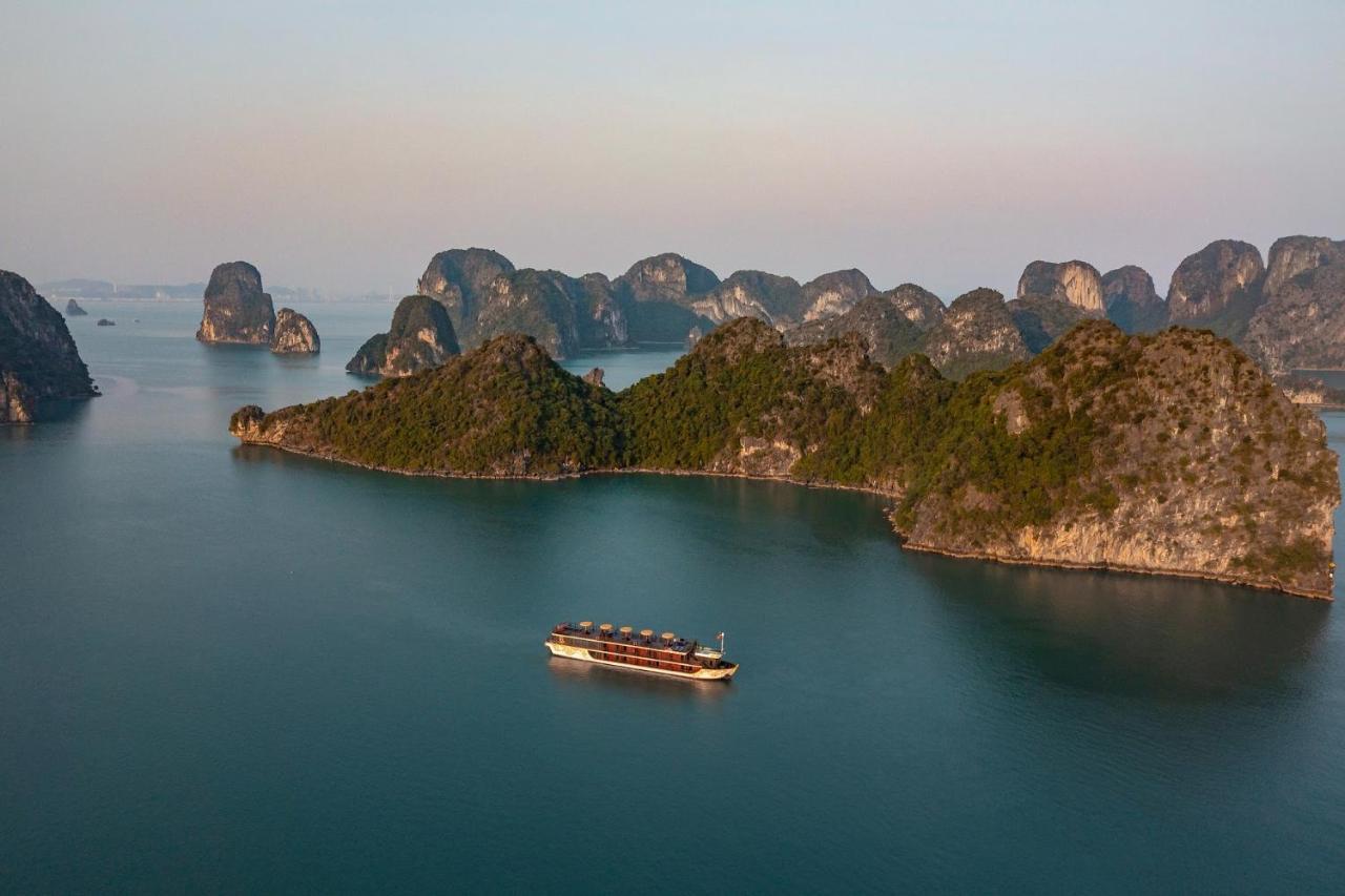Hotel Nostalgia Halong Cruise Hạ Long Exterior foto