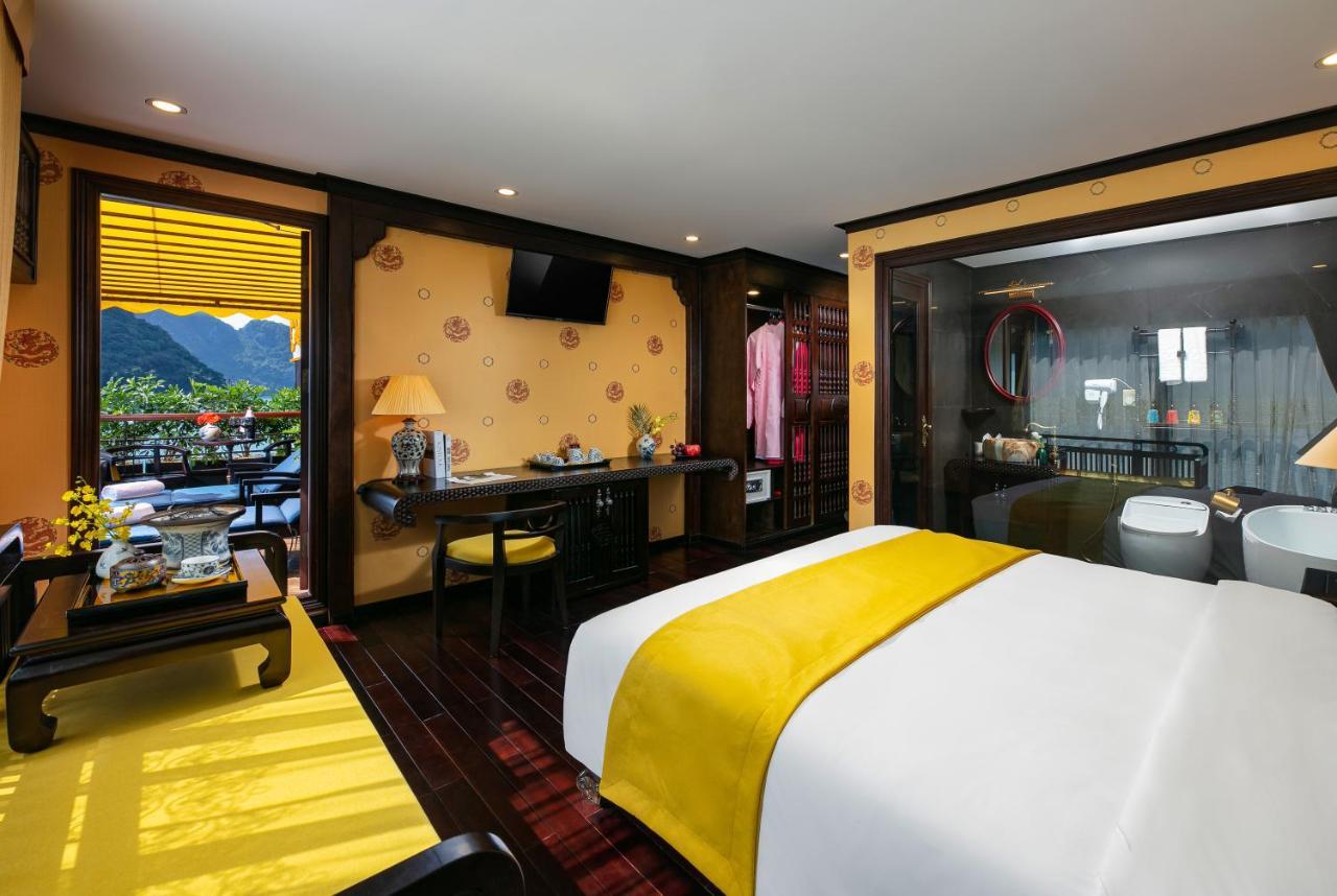 Hotel Nostalgia Halong Cruise Hạ Long Exterior foto